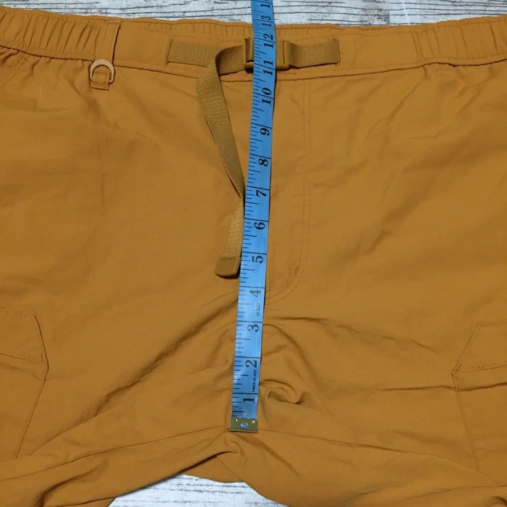 Uniqlo Belted Hiking Cargo Shorts Men’s XL Orange Yellow (Inseam 8)